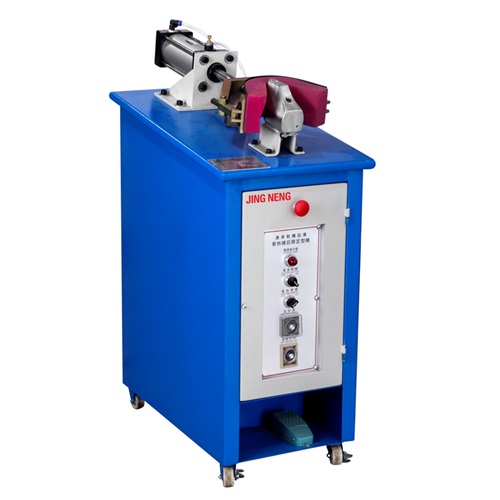 臥式后跟定型機